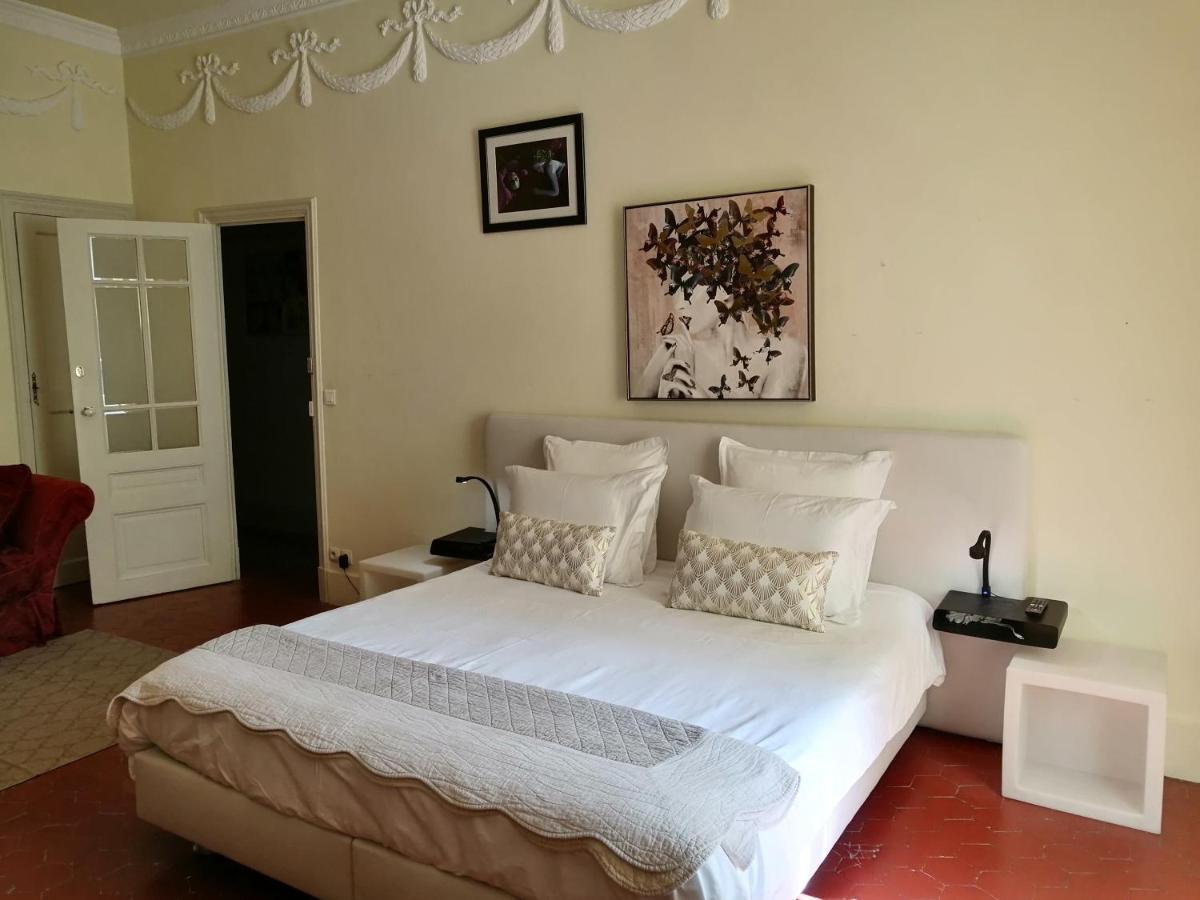 Les Jardins De La Fontaine Bed & Breakfast อาเลส ภายนอก รูปภาพ