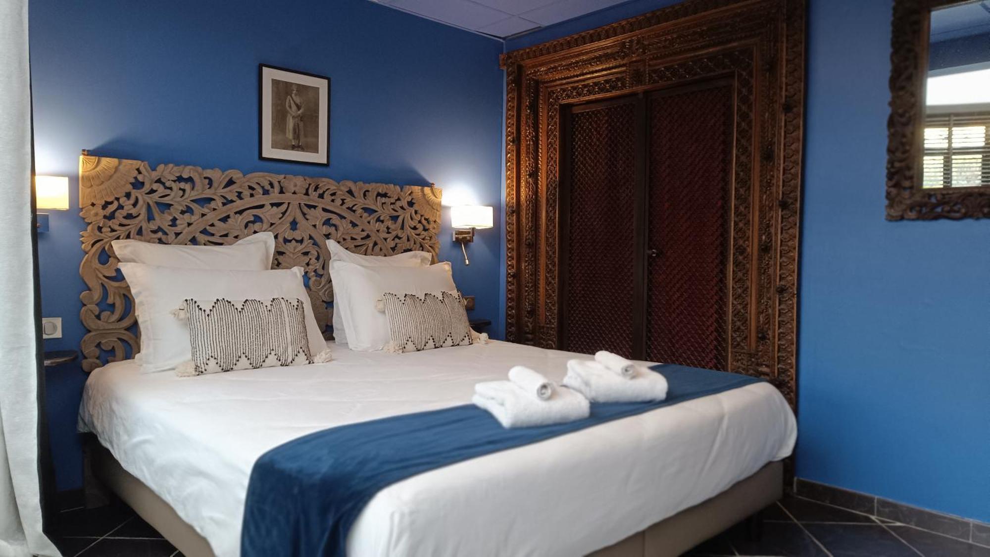 Les Jardins De La Fontaine Bed & Breakfast อาเลส ภายนอก รูปภาพ